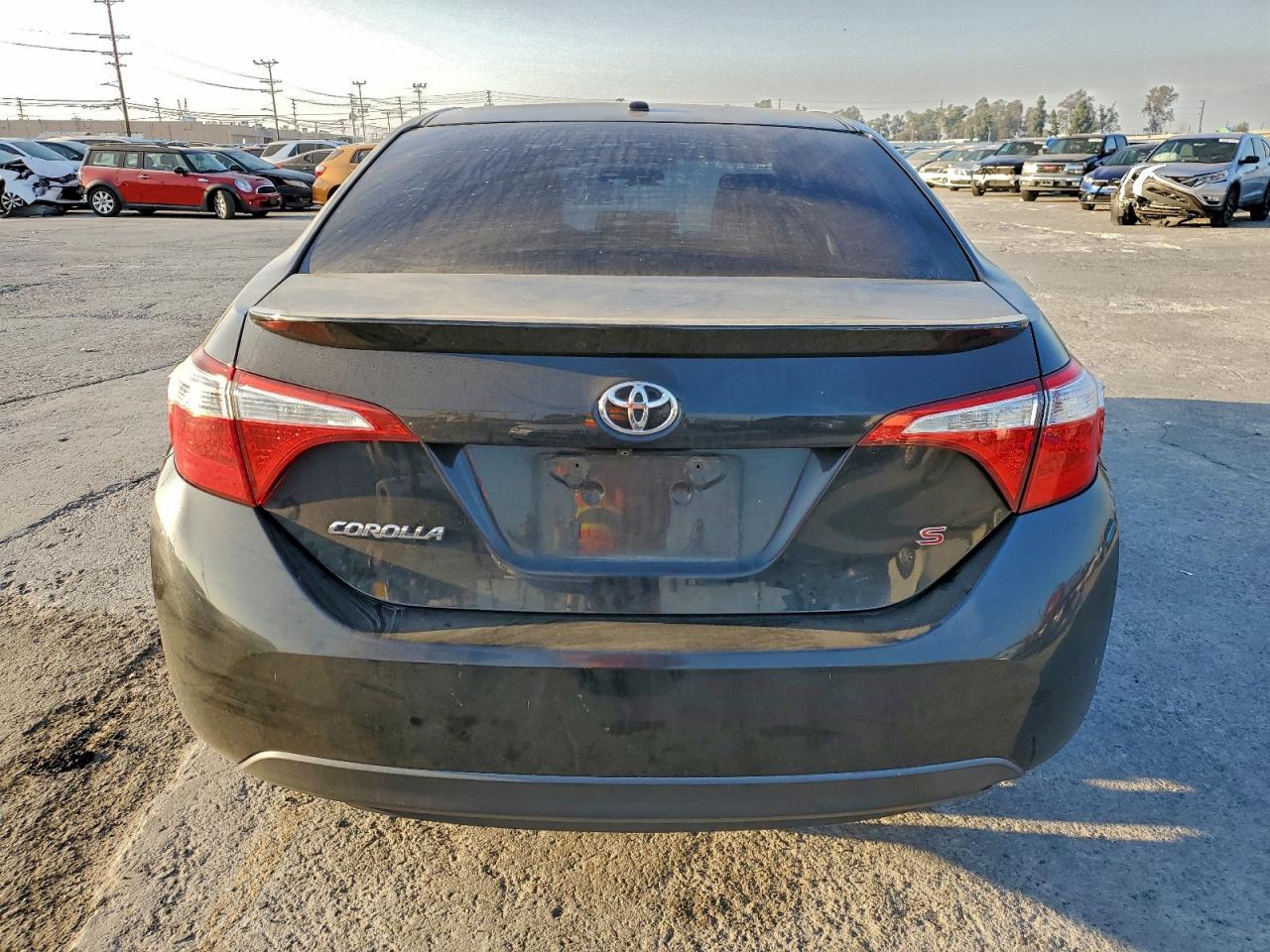 2016 TOYOTA COROLLA L photo 6