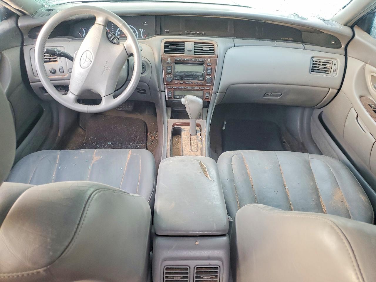 2000 TOYOTA AVALON XL photo 8