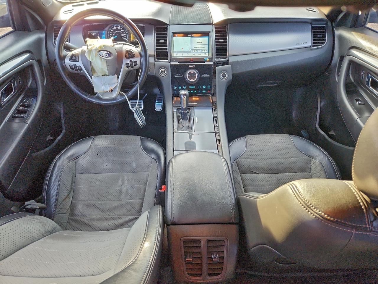 2018 FORD TAURUS SHO photo 8