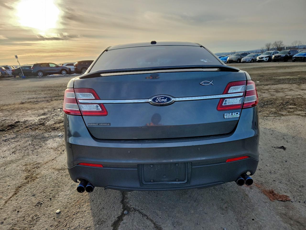 2018 FORD TAURUS SHO photo 6
