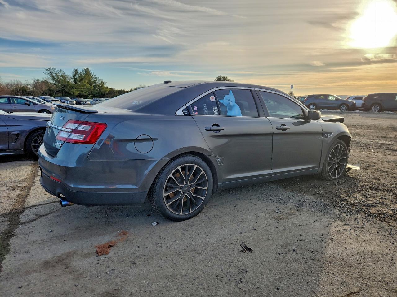 2018 FORD TAURUS SHO photo 3