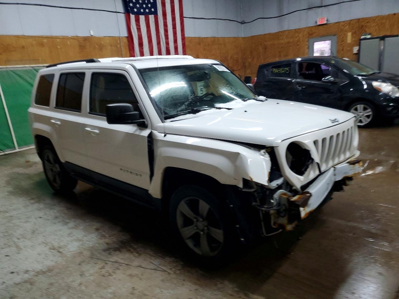 2015 JEEP PATRIOT LATITUDE photo 4