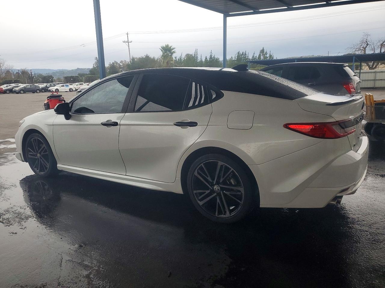 2025 TOYOTA CAMRY XSE photo 2