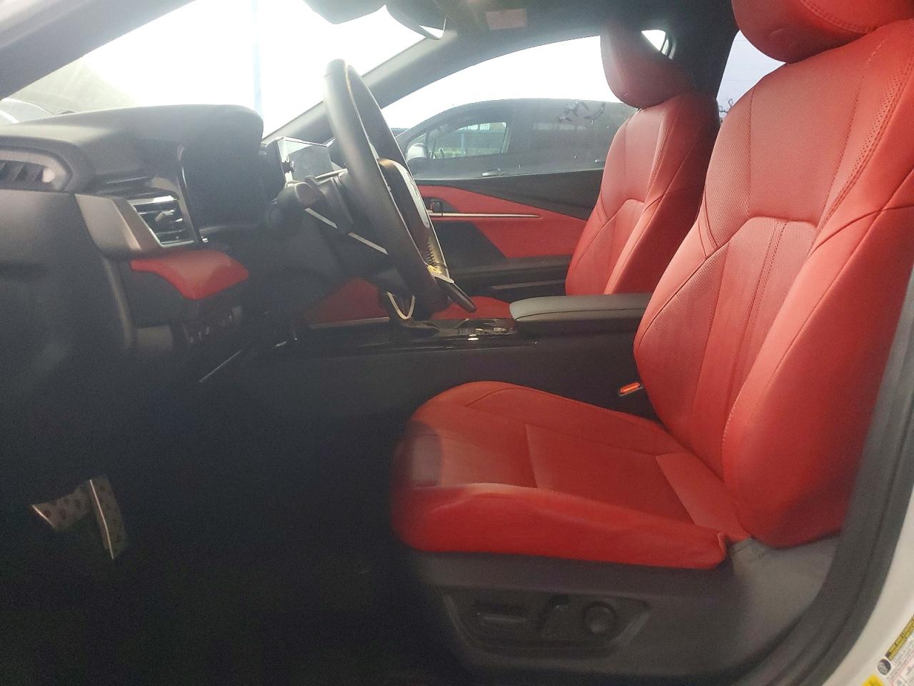 2025 TOYOTA CAMRY XSE photo 7