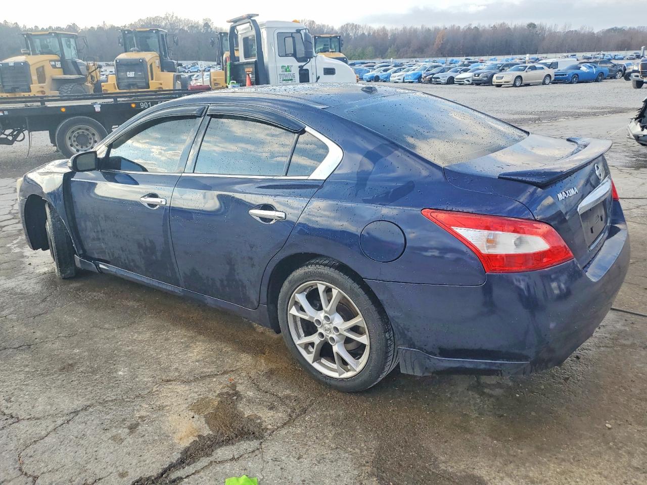 2010 NISSAN MAXIMA S photo 2