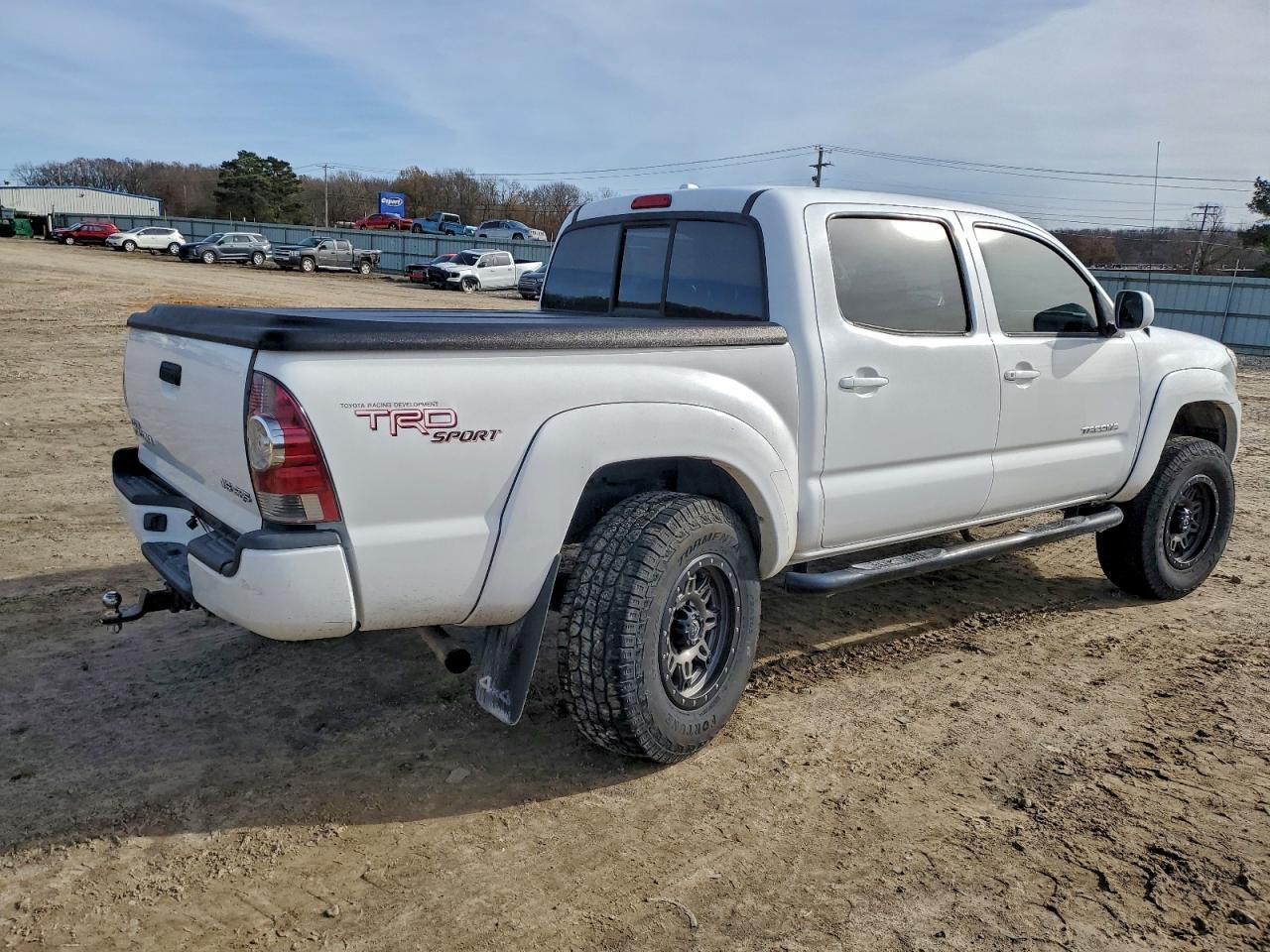 2009 TOYOTA TACOMA DOUBLE CAB photo 3