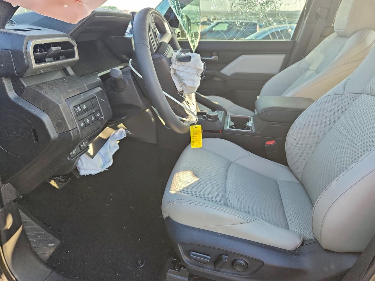 2025 TOYOTA TACOMA DOUBLE CAB photo 7