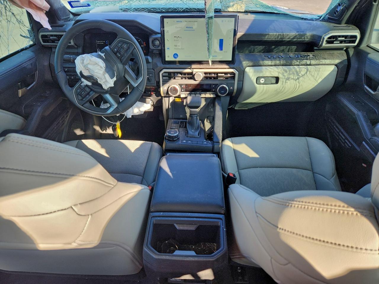 2025 TOYOTA TACOMA DOUBLE CAB photo 8