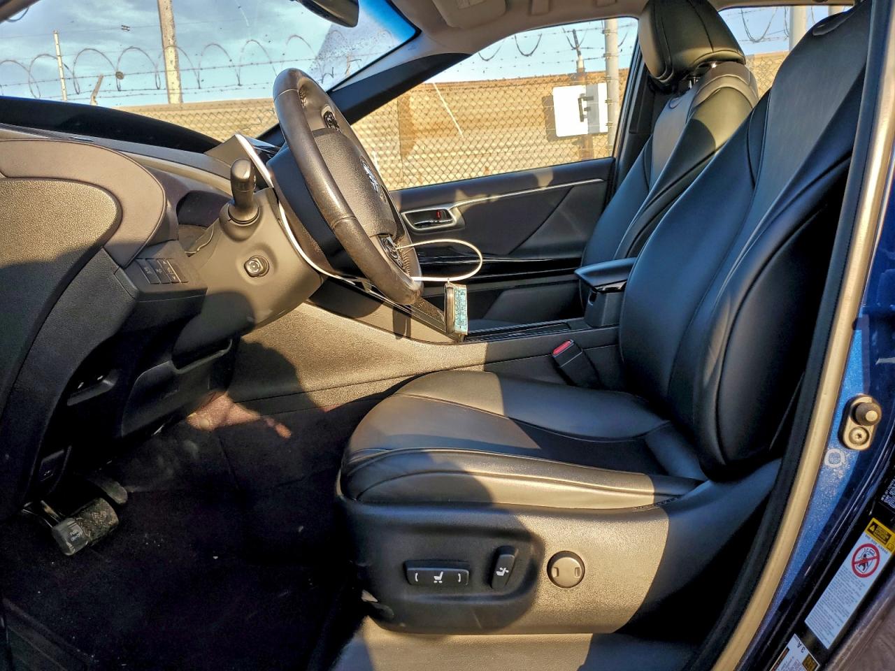 2018 TOYOTA MIRAI photo 7