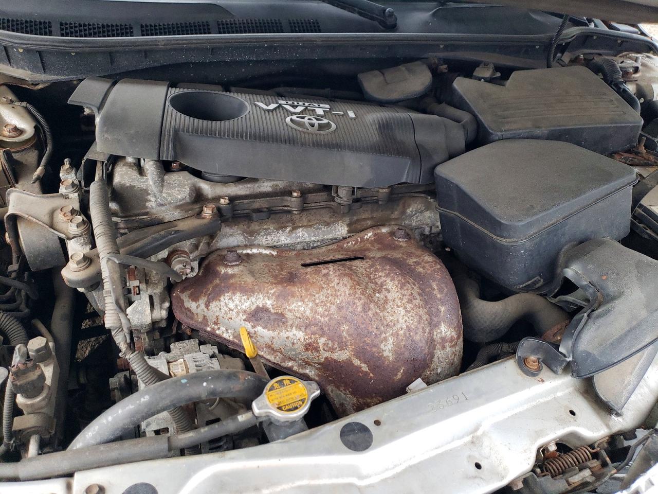 2010 TOYOTA CAMRY BASE photo 11
