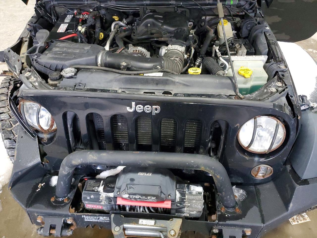 2015 JEEP WRANGLER UNLIMITED SPORT photo 12