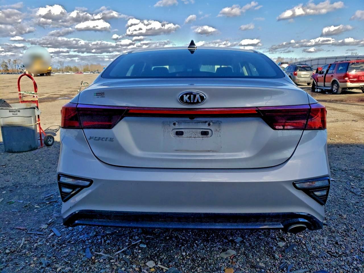2021 KIA FORTE FE photo 6