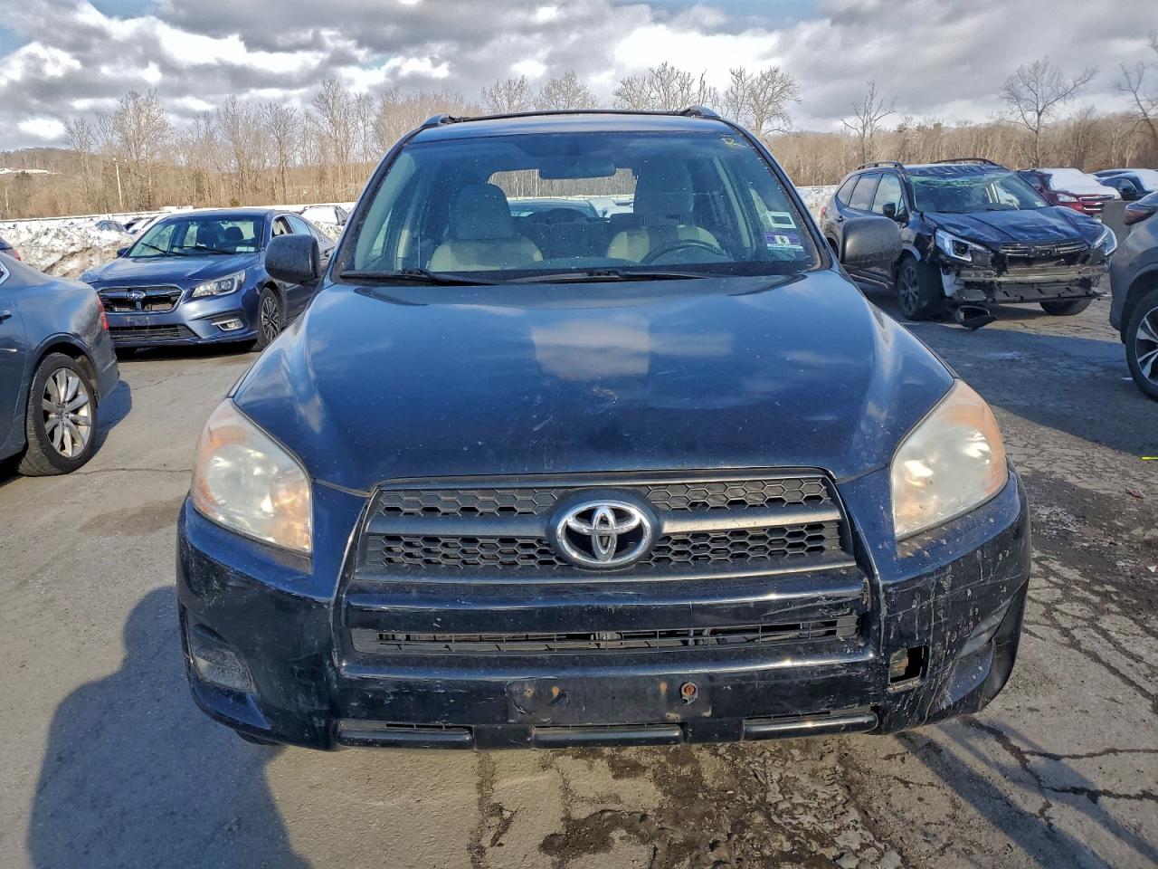 2011 TOYOTA RAV4 photo 5