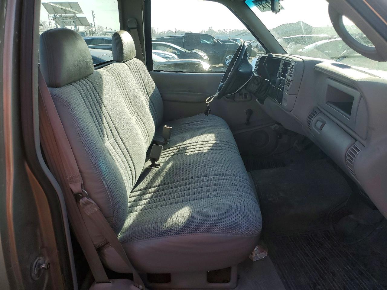 1999 CHEVROLET GMT-400 C2500 photo 7