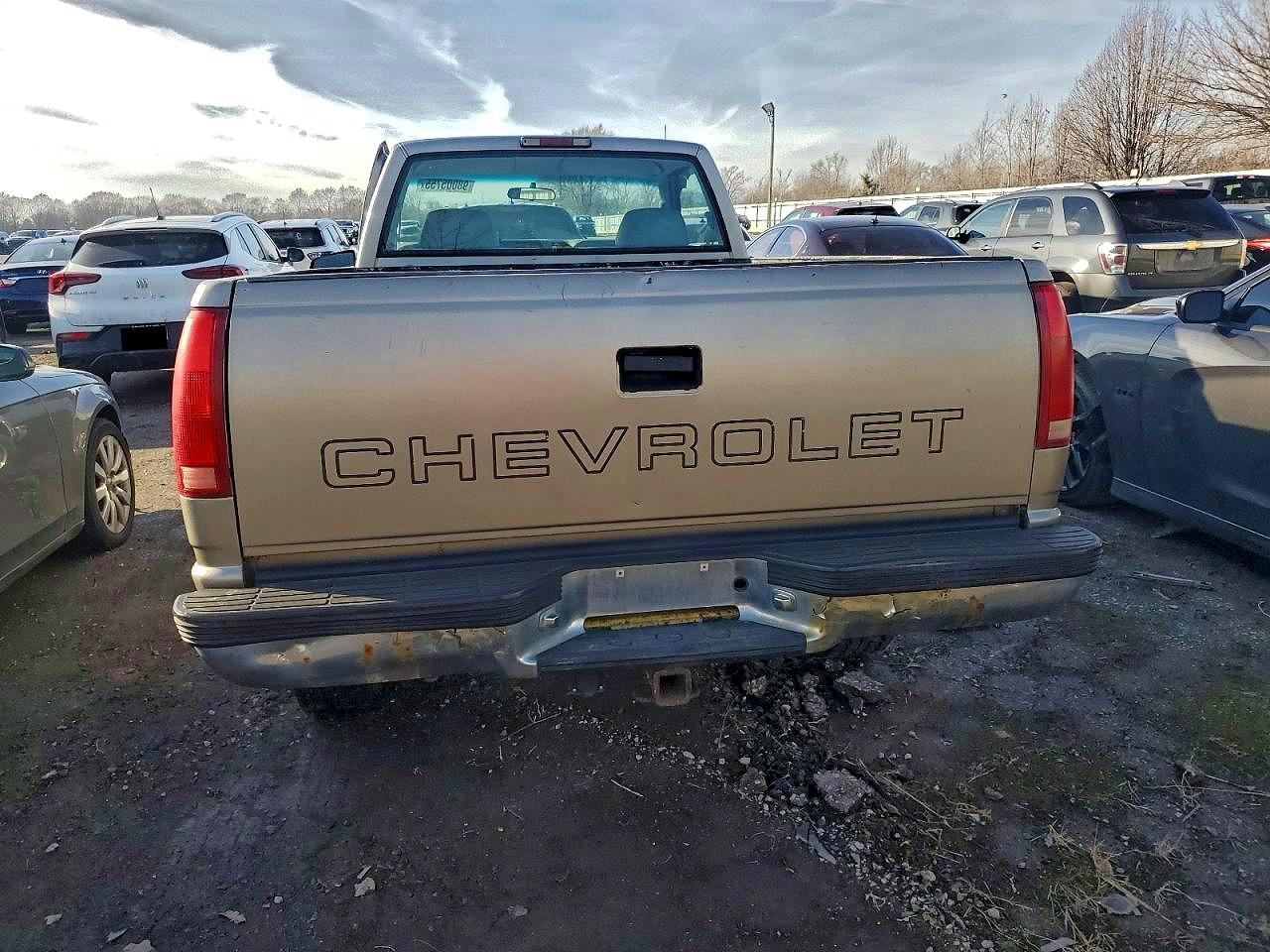 1999 CHEVROLET GMT-400 C2500 photo 6