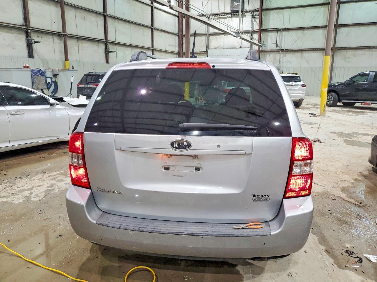 2009 KIA SEDONA photo 6