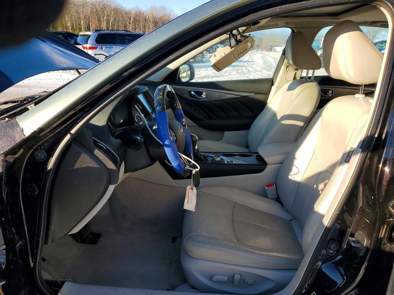 2015 INFINITI Q50 BASE photo 7