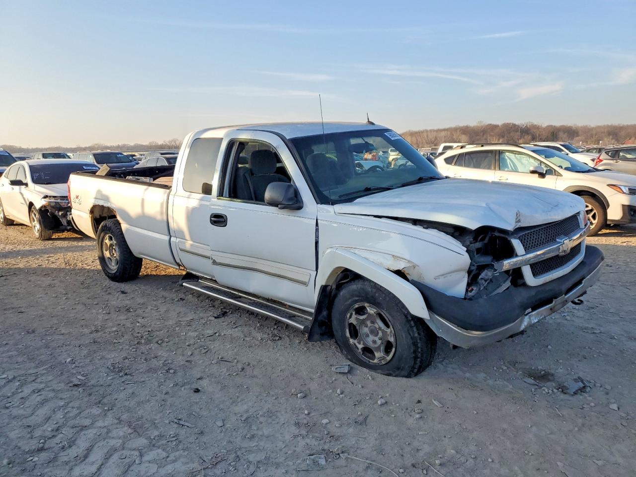 2004 CHEVROLET SILVERADO K1500 photo 4