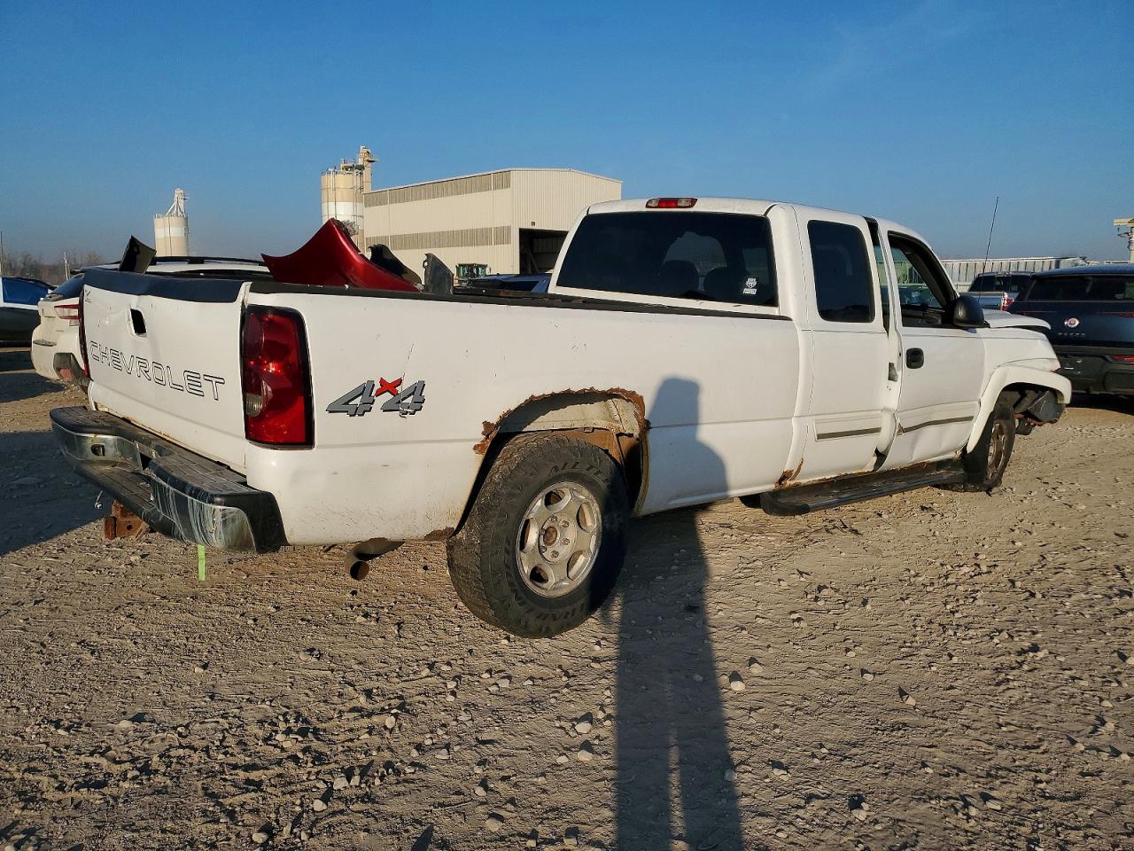 2004 CHEVROLET SILVERADO K1500 photo 3