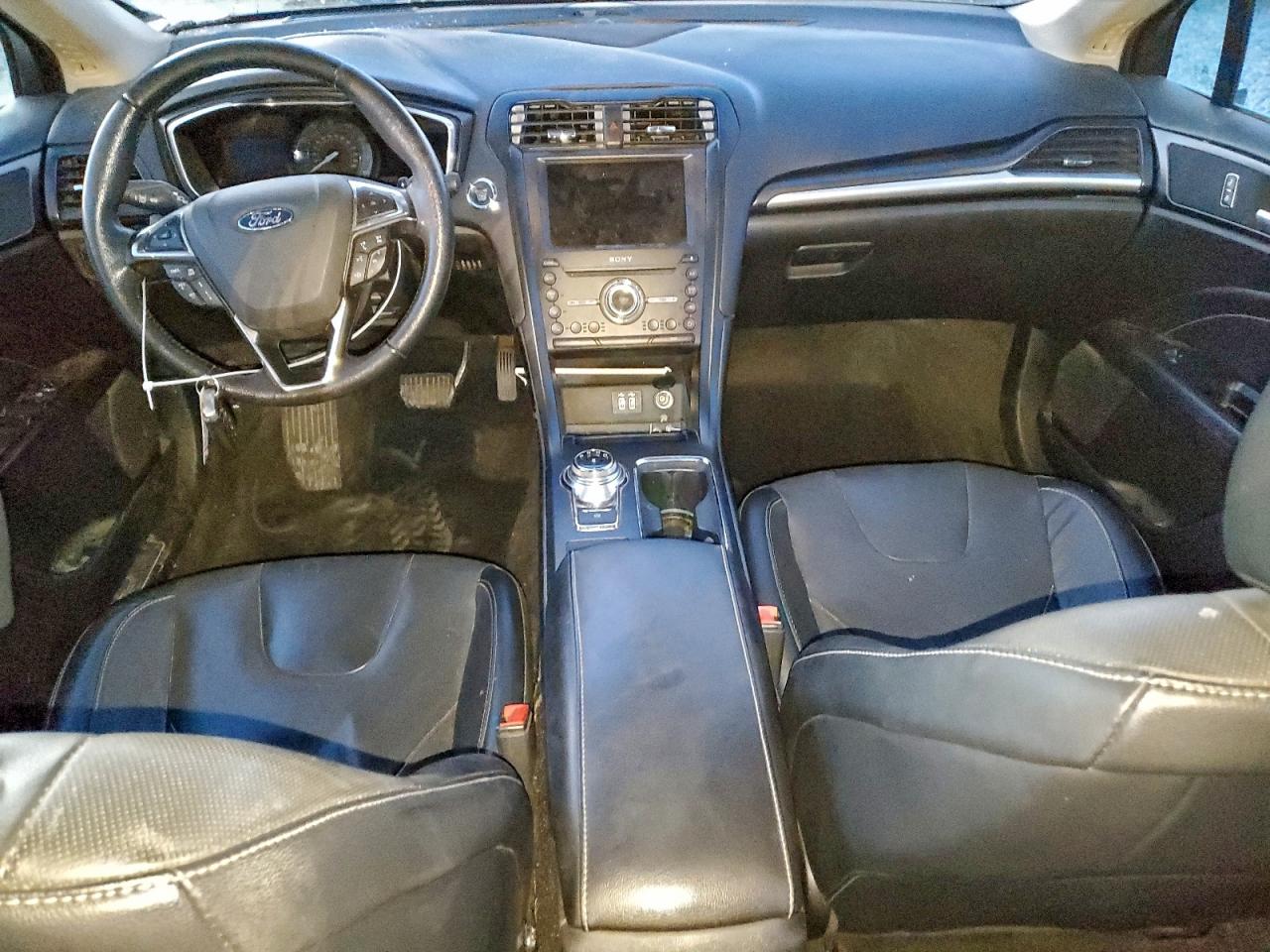 2020 FORD FUSION TITANIUM photo 8