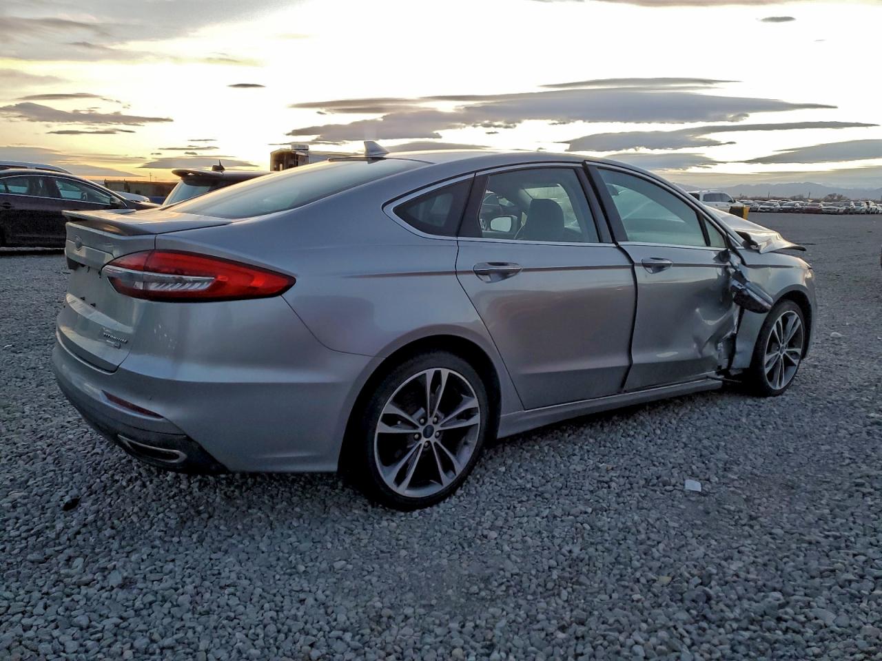 2020 FORD FUSION TITANIUM photo 3