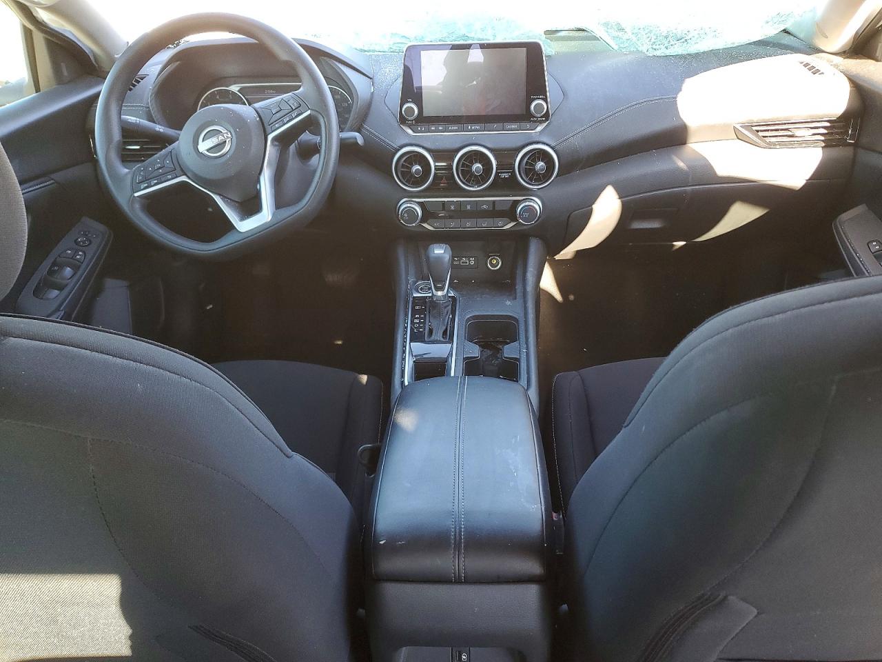 2025 NISSAN SENTRA SV photo 8