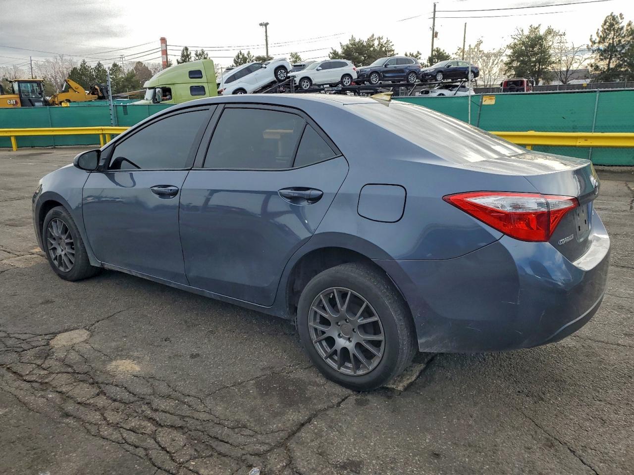 2014 TOYOTA COROLLA L photo 3