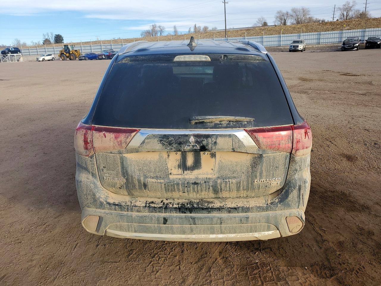 2017 MITSUBISHI OUTLANDER GT photo 11