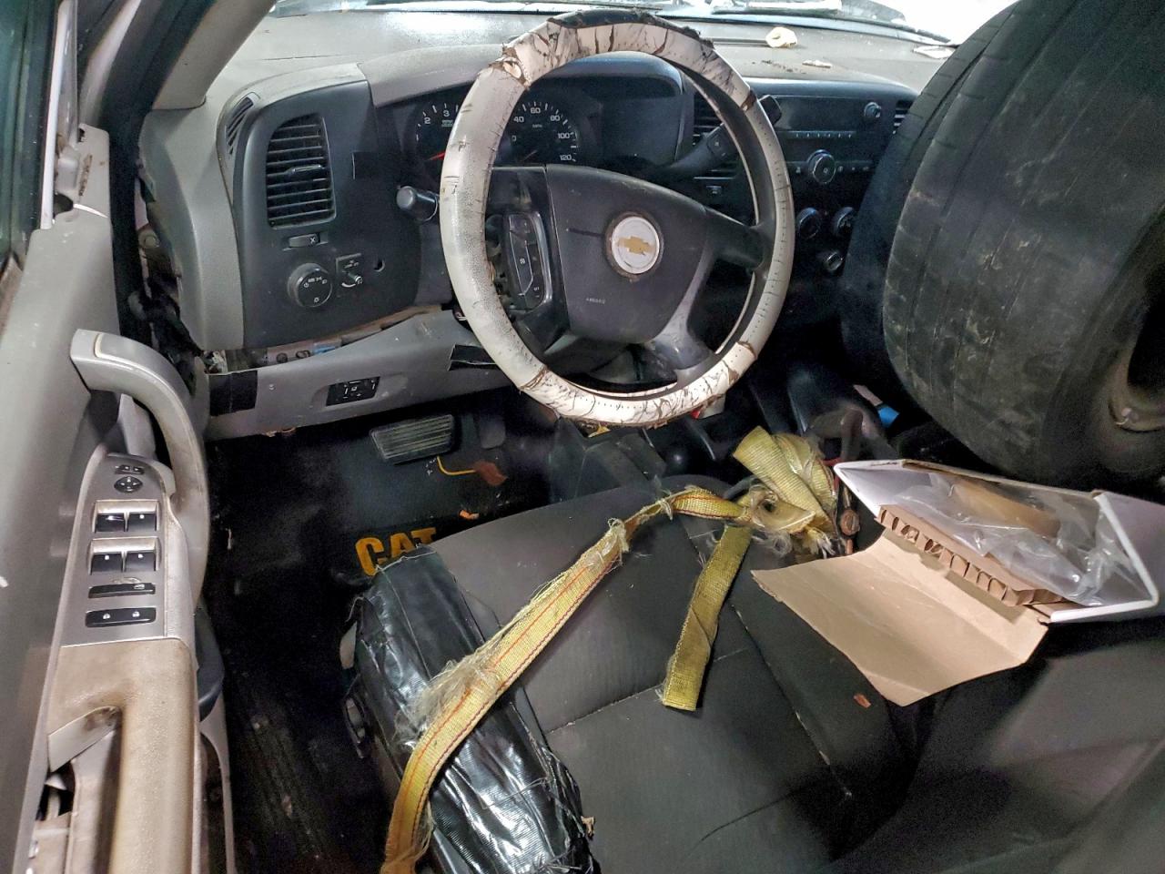 2013 CHEVROLET SILVERADO K1500 photo 8