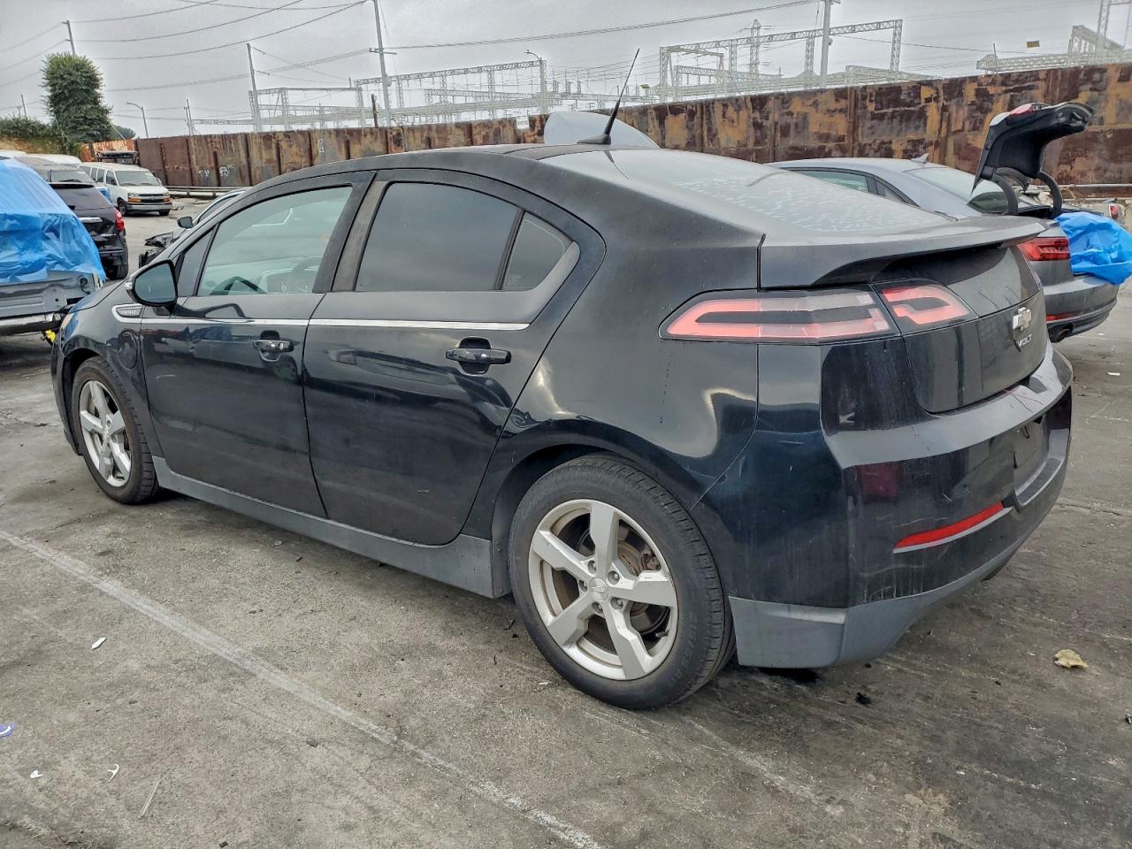 2013 CHEVROLET VOLT photo 3
