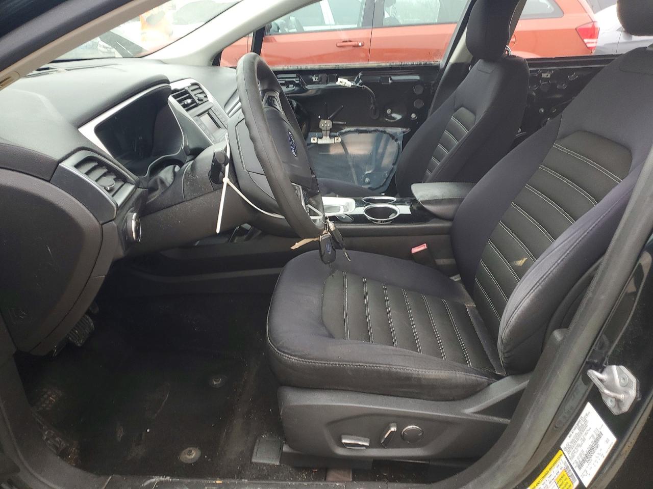 2014 FORD FUSION SE photo 13