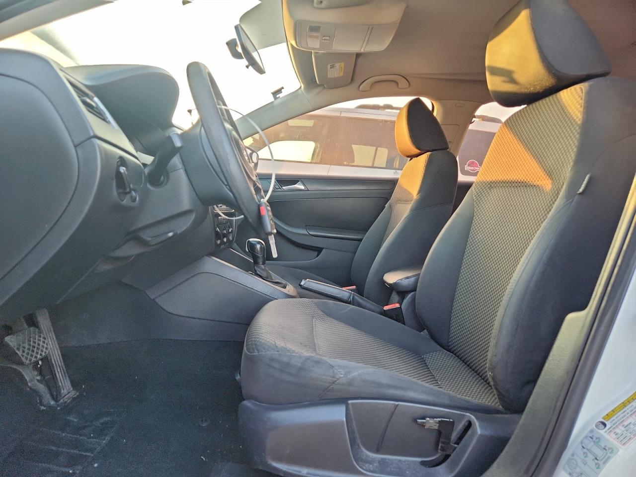2014 VOLKSWAGEN JETTA BASE photo 13