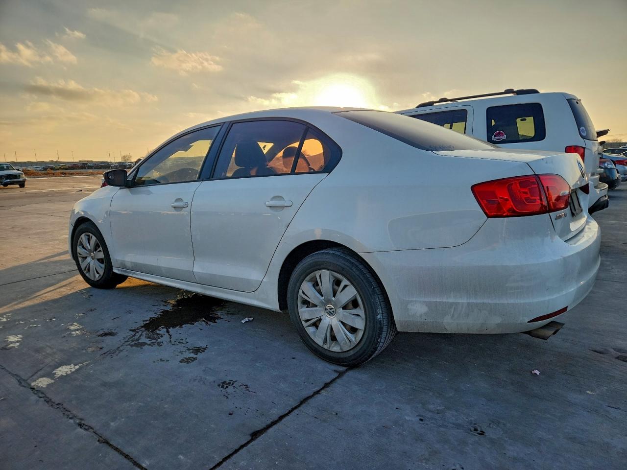 2014 VOLKSWAGEN JETTA BASE photo 3