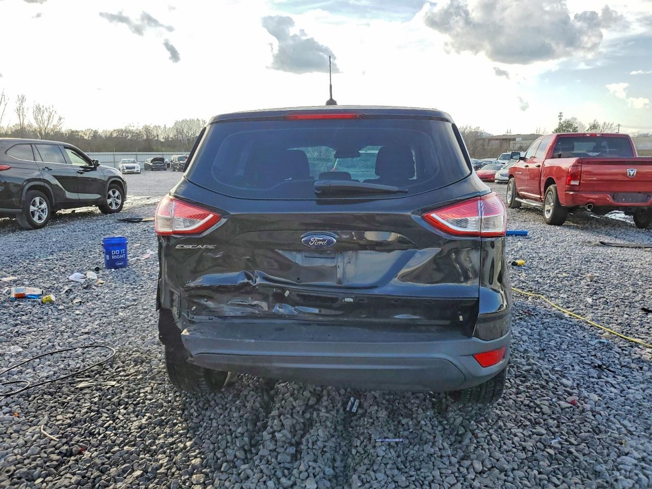 2015 FORD ESCAPE S photo 6