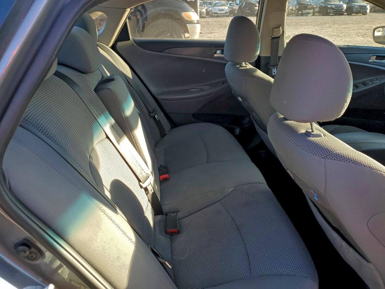 2013 HYUNDAI SONATA GLS photo 10