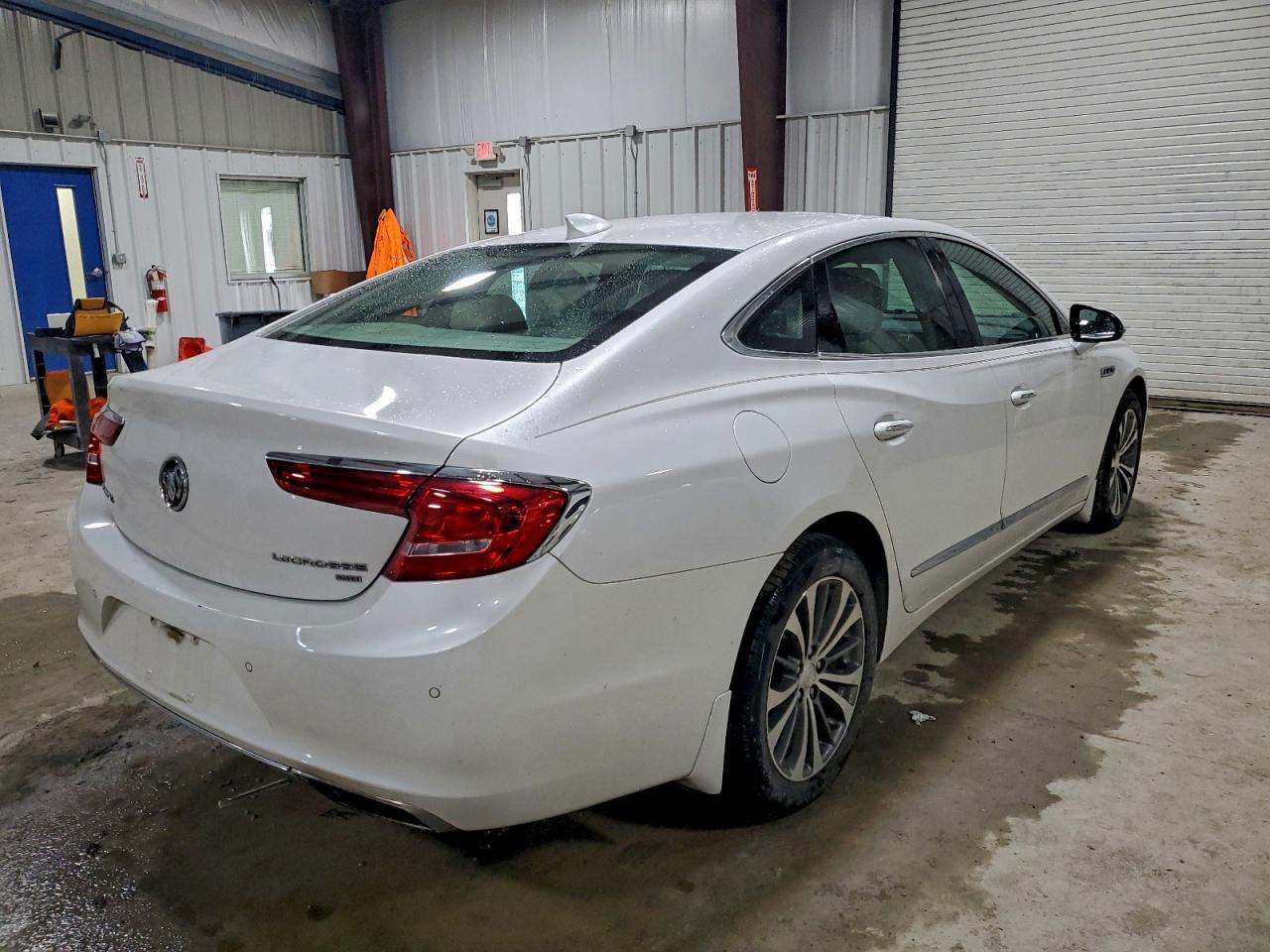 2017 BUICK LACROSSE PREMIUM photo 3