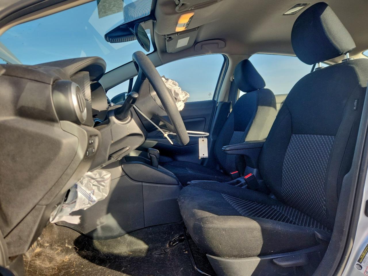 2024 NISSAN VERSA S photo 7