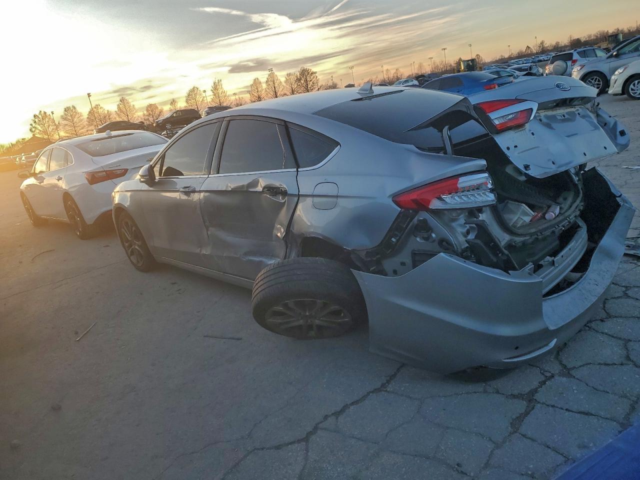 2020 FORD FUSION SEL photo 2