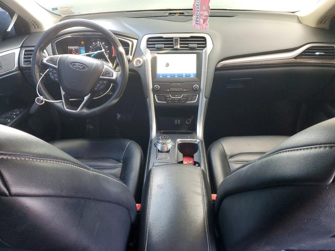 2020 FORD FUSION SEL photo 8