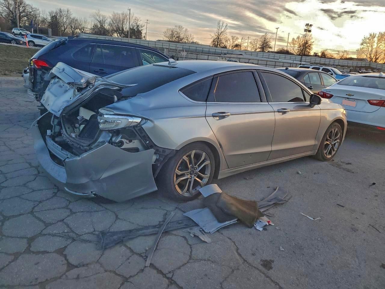 2020 FORD FUSION SEL photo 3