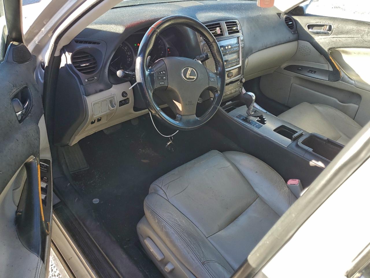 2008 LEXUS IS 250 photo 8