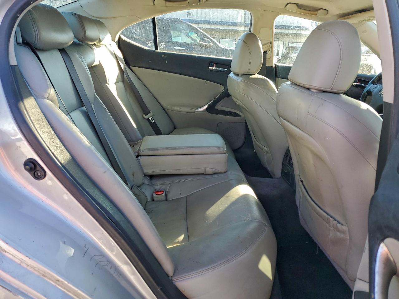 2008 LEXUS IS 250 photo 10