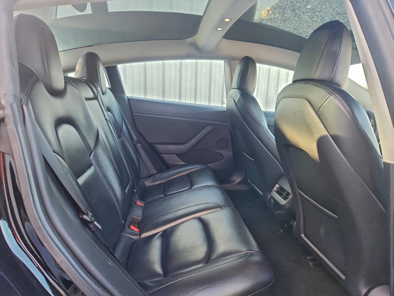 2022 TESLA MODEL 3 photo 10