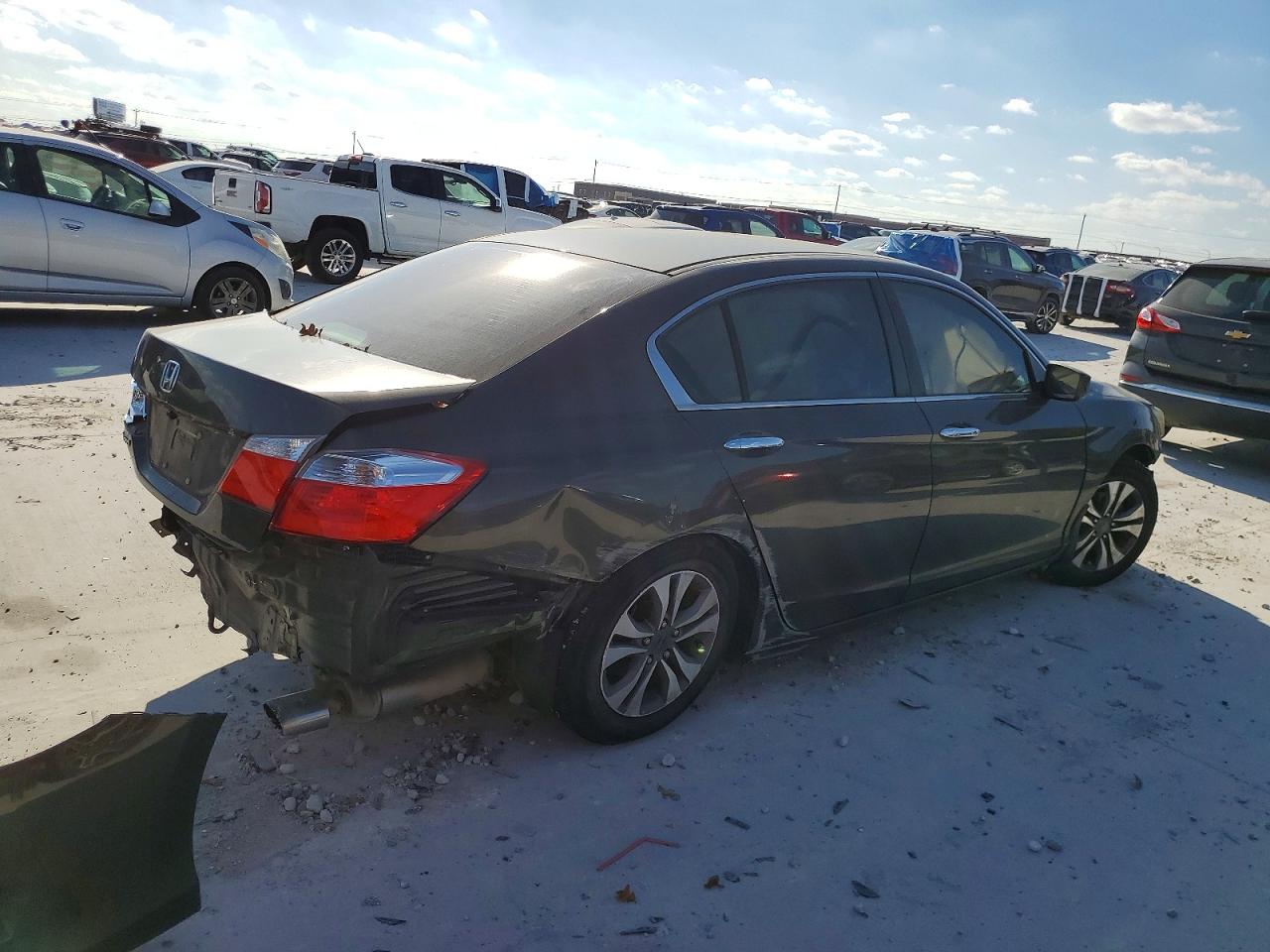 2013 HONDA ACCORD LX photo 3