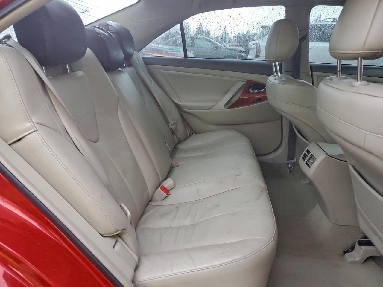 2011 TOYOTA CAMRY BASE photo 10