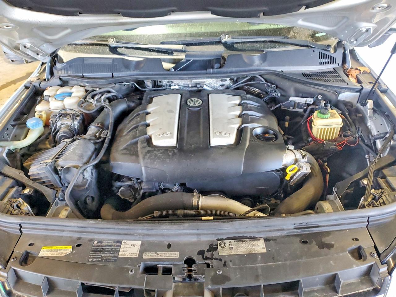 2012 VOLKSWAGEN TOUAREG V6 TDI photo 23