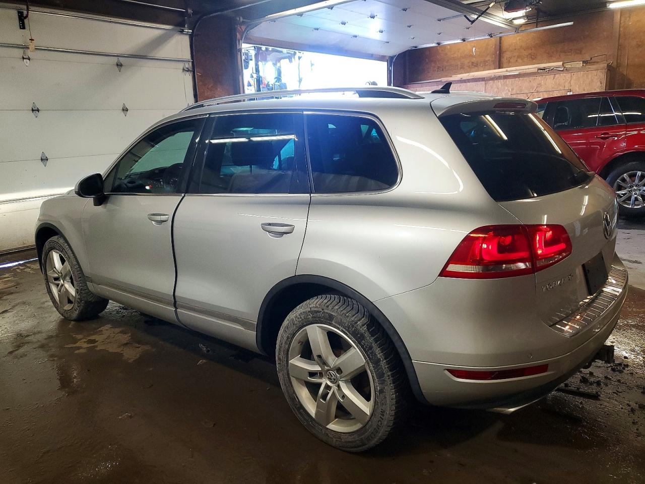 2012 VOLKSWAGEN TOUAREG V6 TDI photo 3