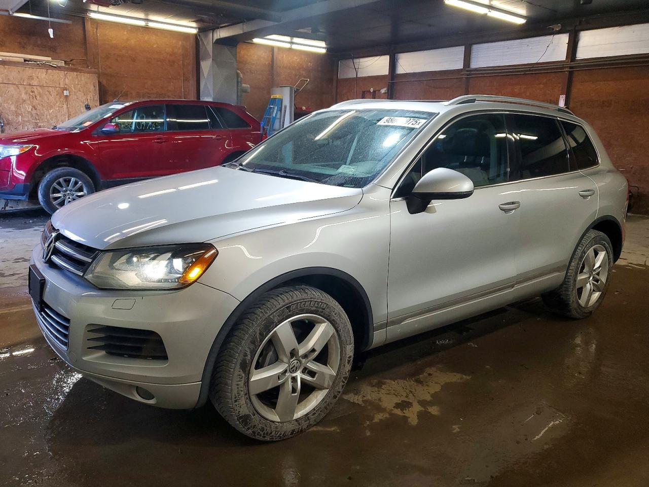 2012 VOLKSWAGEN TOUAREG