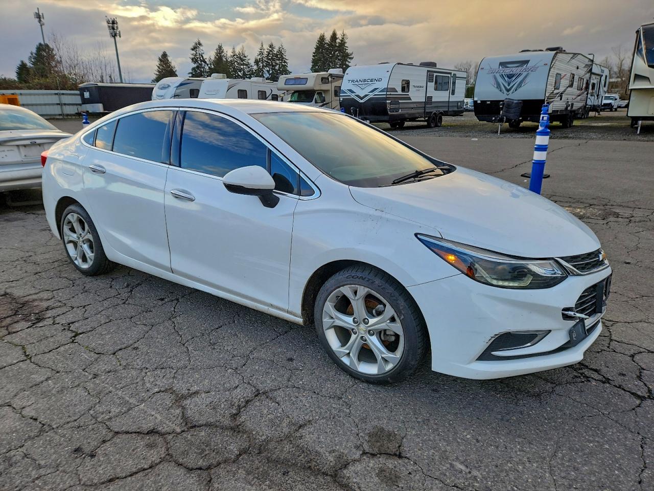 2017 CHEVROLET CRUZE PREMIER photo 4
