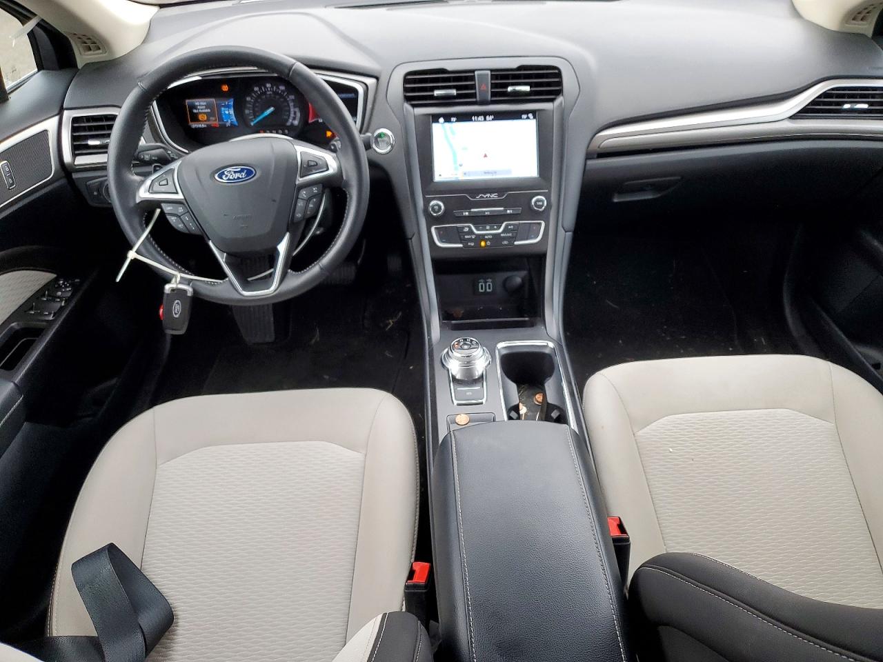 2019 FORD FUSION SE photo 8